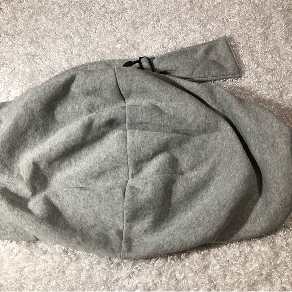 Tomkas Pet Sling Carrier - Picture 4 of 8